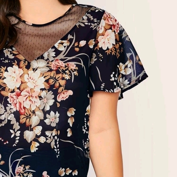 SHEIN Women's Mesh Insert Floral Print Tunic NWOT - Picture 3 of 8